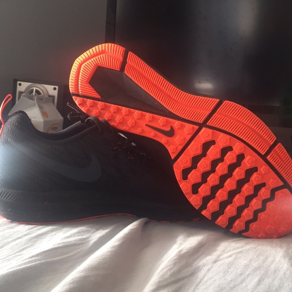 Adulto feo tirar a la basura Nike | Shoes | Nike Shield Zoom Winflo 4 | Poshmark